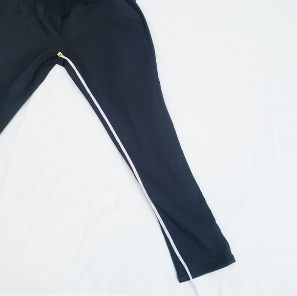 *Last Chance* NWOT Oh Baby by Motherhood Skinny Pull On Maternity Pants Jeans - Picture 6 of 9